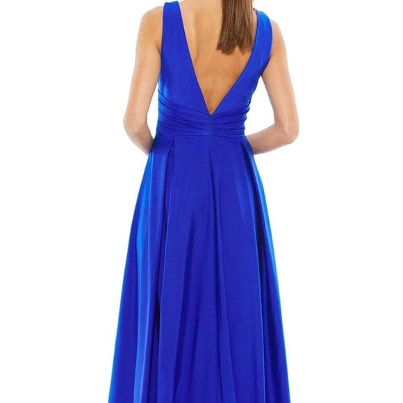 Mac Duggal Royal Blue V-Neck Ruched Sleeveless Gown - Picture 3 of 5